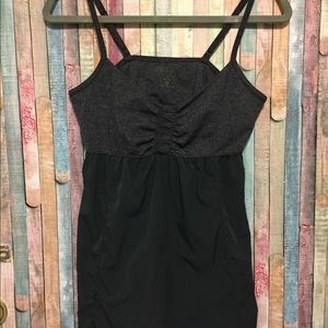 Athleta tank L